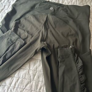 Lululemon green ruched size 8 leggings